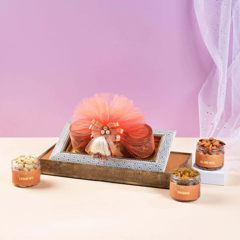 Gift Hamper Containing Dry fruits Gift Hamper Containing Dry fruits