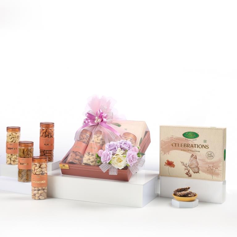 Lavender Grace Premium Hamper, 800g Net Contents