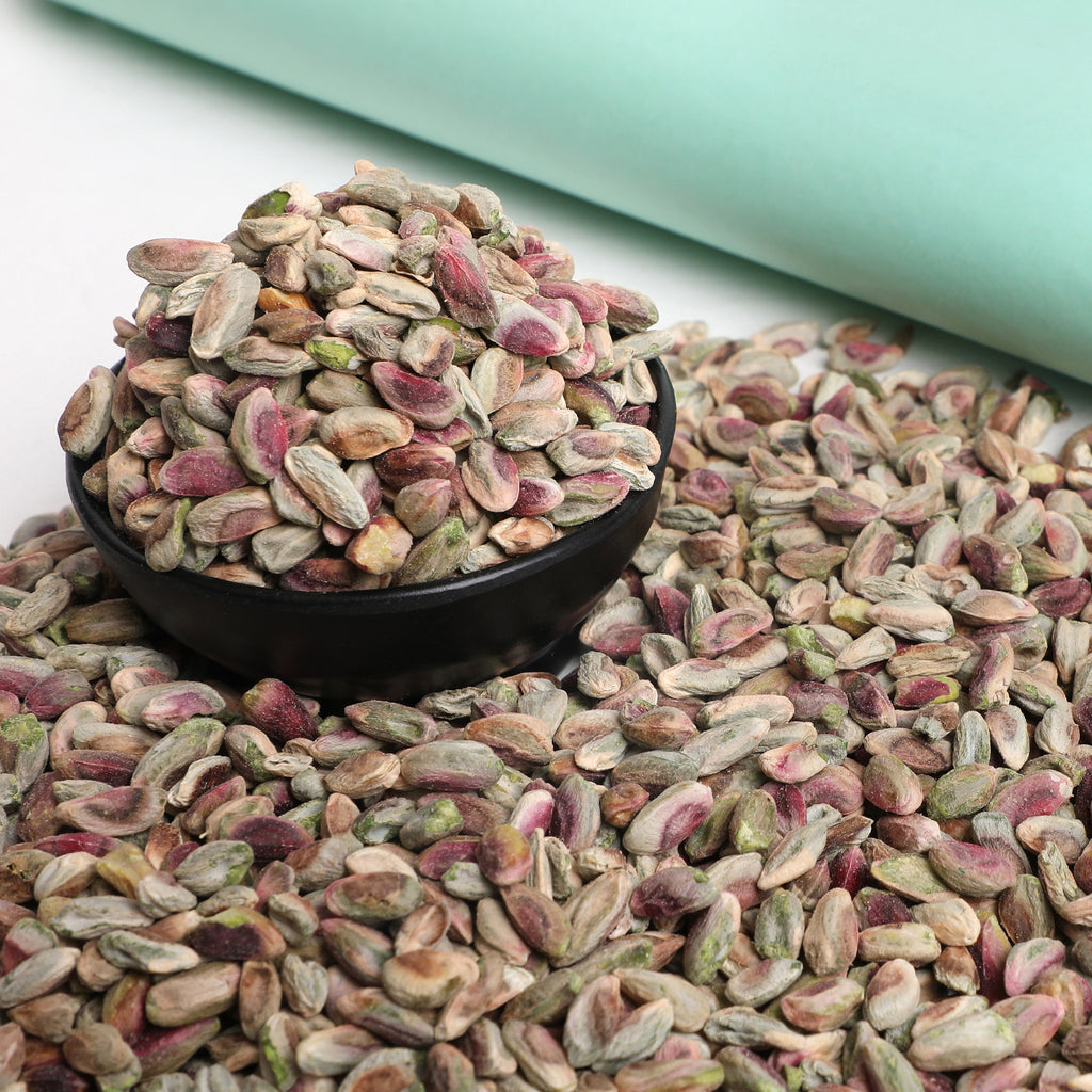 Premium Pista Bareek – Finely Sliced Pistachios for Garnishing & Cooking