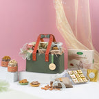 The Blush Luxe Basket, 950g net contents