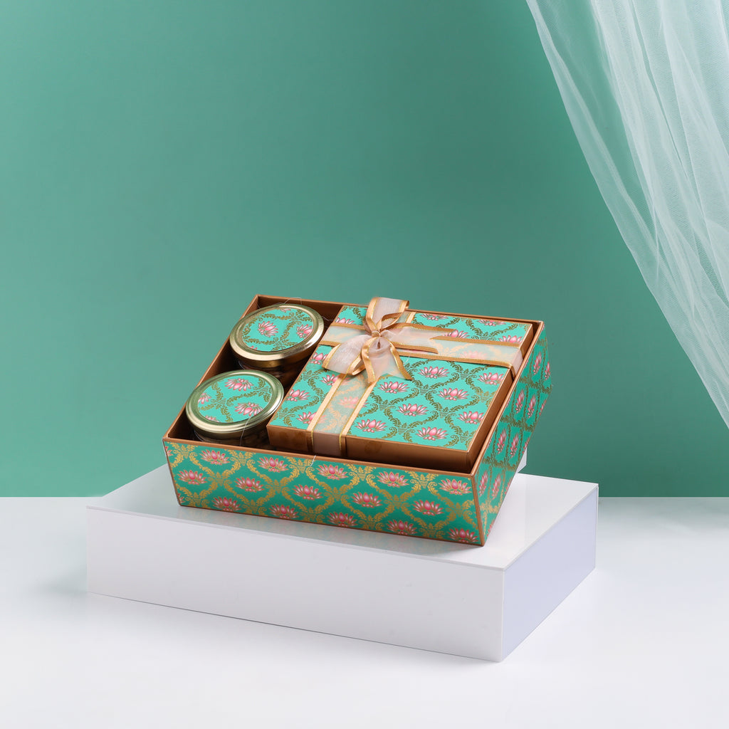Premium Gift Box, 450g Net Contents