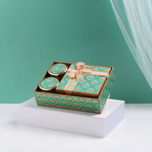 Premium Gift Box, 450g Net Contents