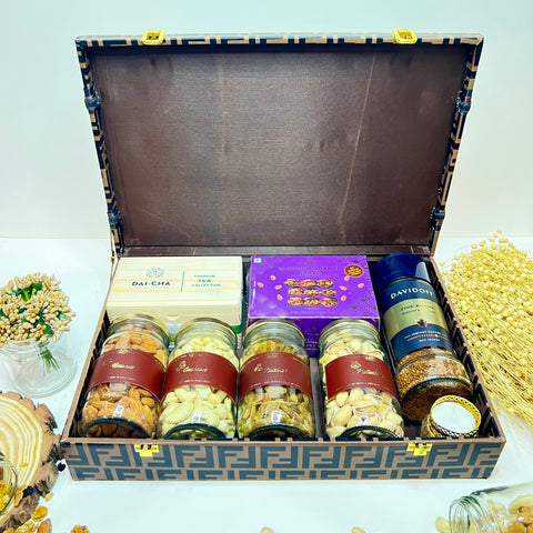 Premium Gift Hamper Containing Dry Fruits