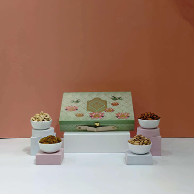 Premium Gift Box, 600g Net Contents