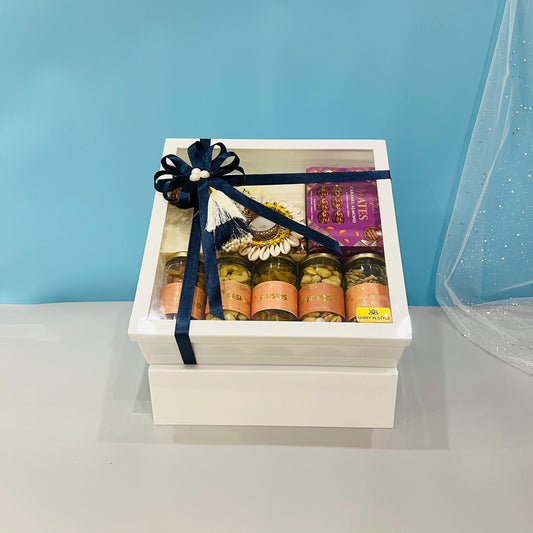 Premium Gift Hamper Containing Dry Fruits 3024