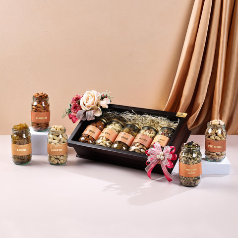 Gift Hamper Containing Dry fruits