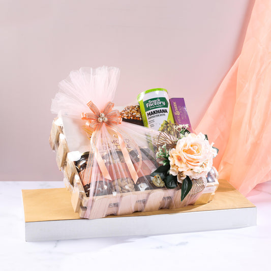 Gift Hamper Containing Dry Fruits 4160