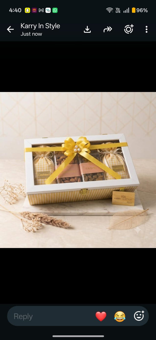Classic Dry Fruits Gift Box — Almonds, Cashews, Pistachio & Raisins, 660g — front pack