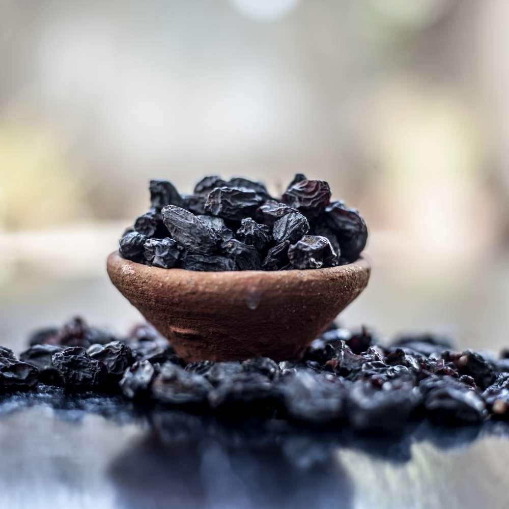 Premium quality Black Raisins or Kali Drakh from Sindhi Dry Fruits Online - a healthy and delicious snack!